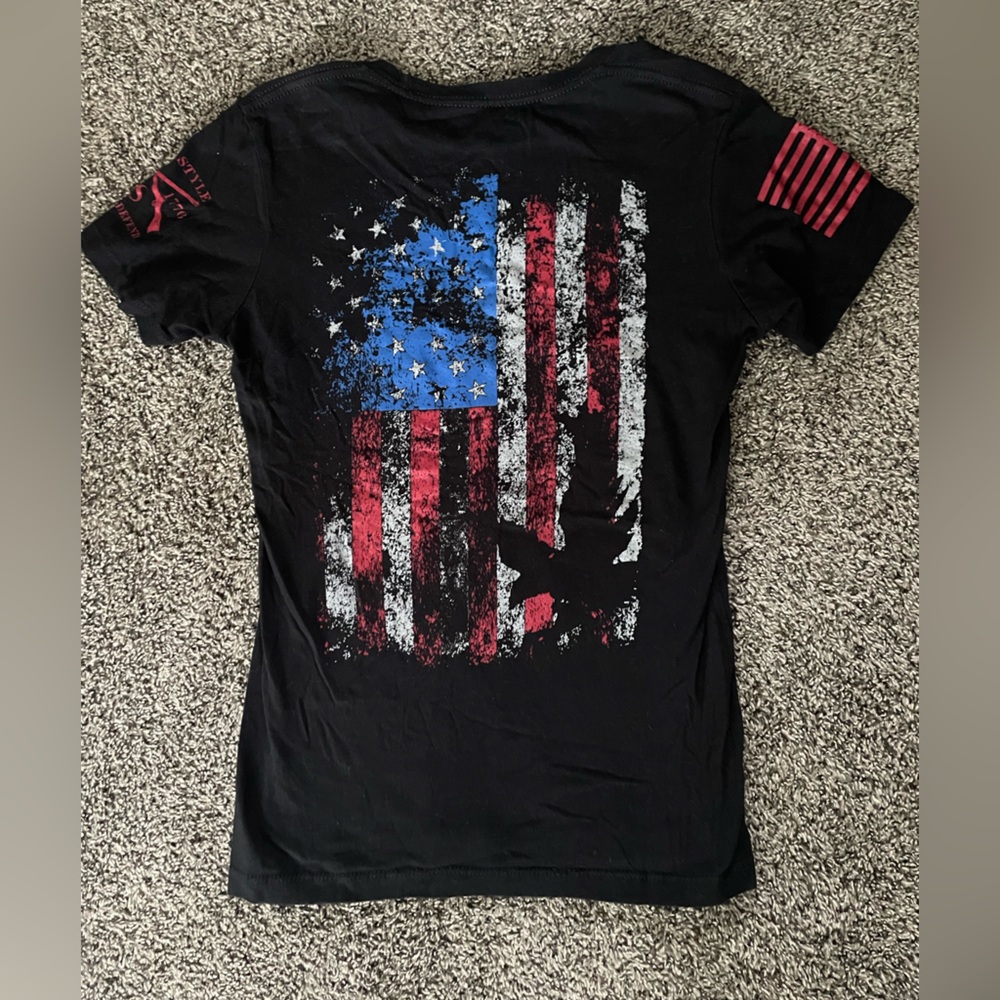 Women’s Grunt Style American Flag T shirt